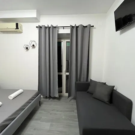Dm Rome Holiday Exterior photo